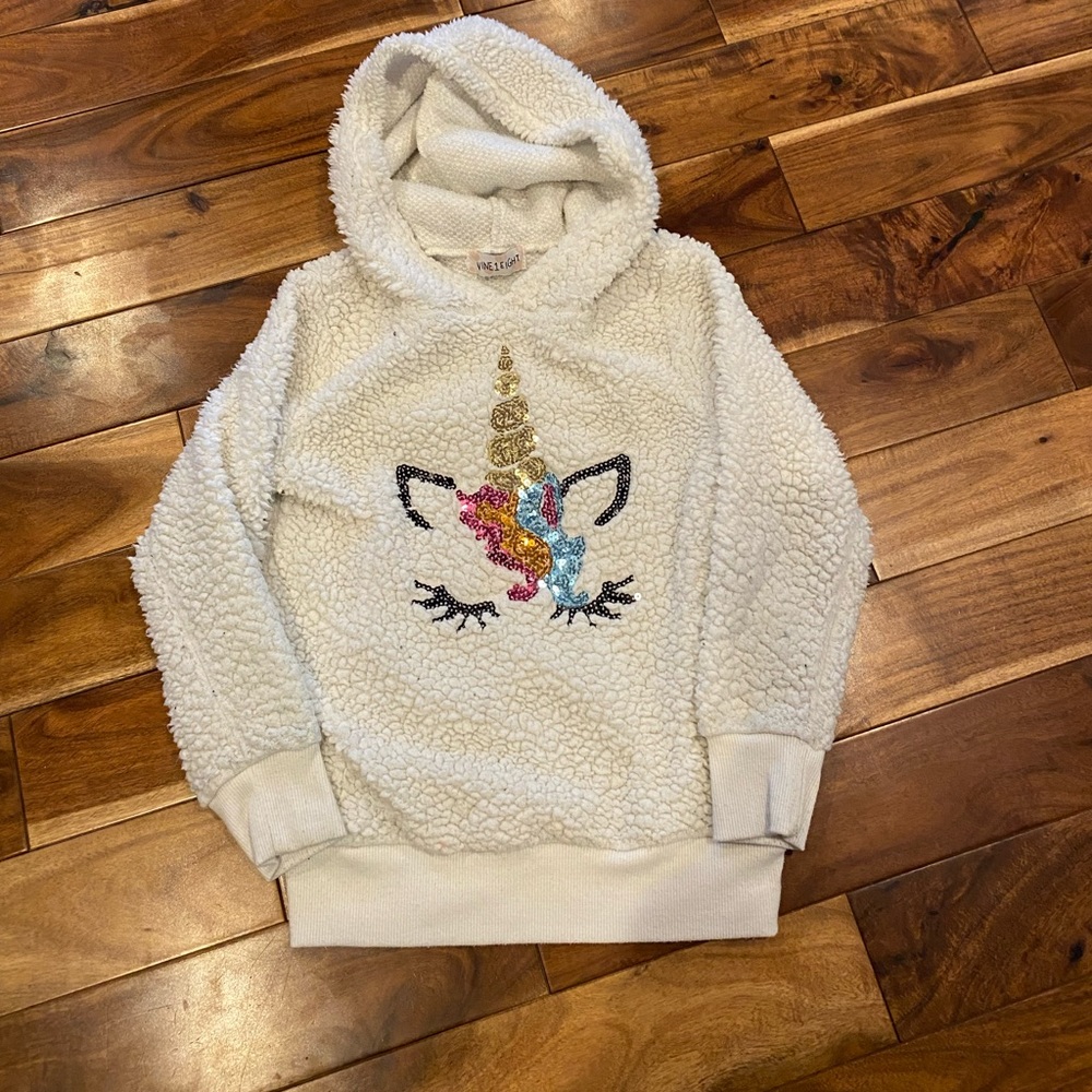 Vine 1 Eight size youth girl small super soft white unicorn hooded sweatshirt